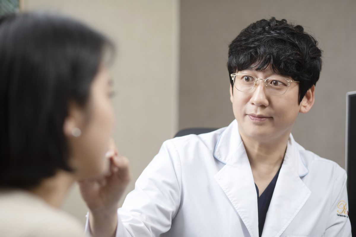 대구피부과전문의 시술 계획 설명